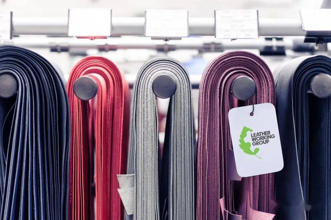 賓利成為首個(gè)獲得全球皮革工作組織認(rèn)證的汽車品牌，邁出可持續(xù)發(fā)展新步伐